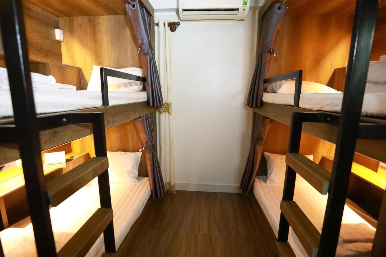Bui Vien Street Hostel 호치민 외부 사진