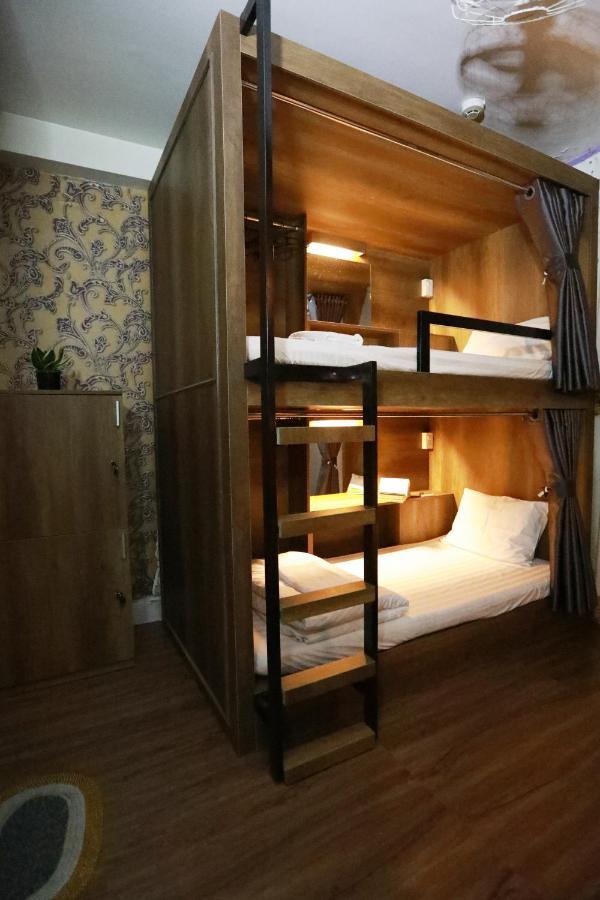 Bui Vien Street Hostel 호치민 외부 사진