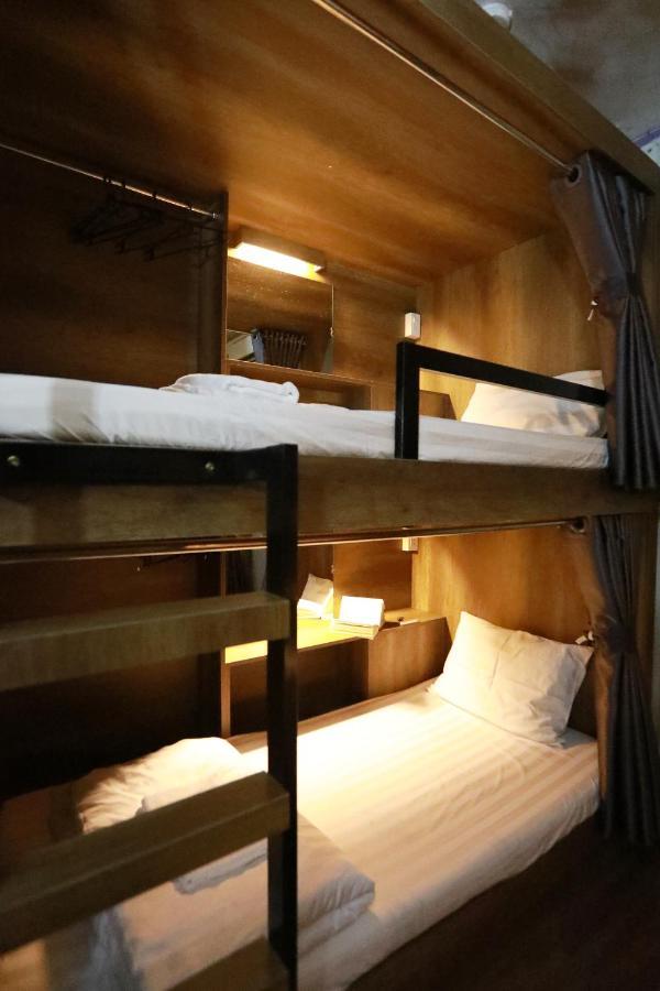 Bui Vien Street Hostel 호치민 외부 사진